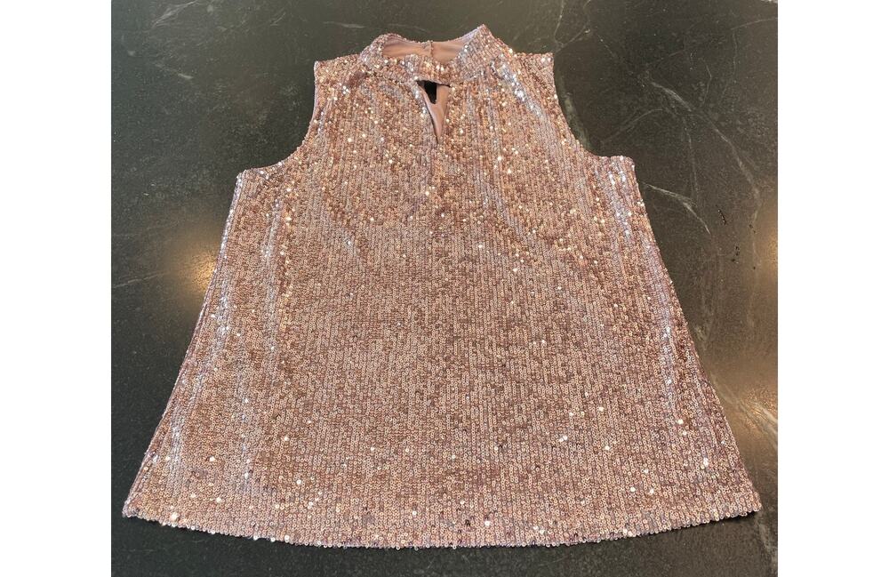 Cable & Gauge Pink Sequin sleeveless lined keyhole blouse L.